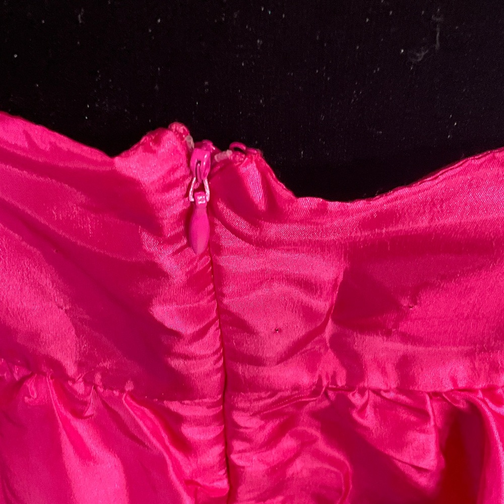 Elegant Pink Satin Ruffle Layered Party Top (R) - Picture 3 of 7